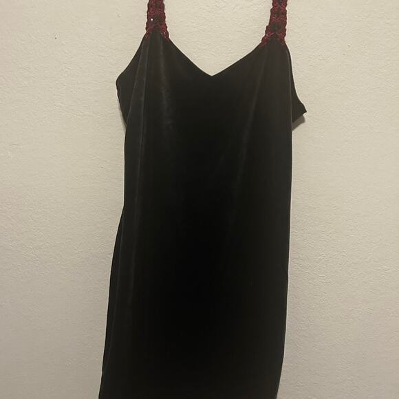 Black velvet slip dress - Picture 2 of 7